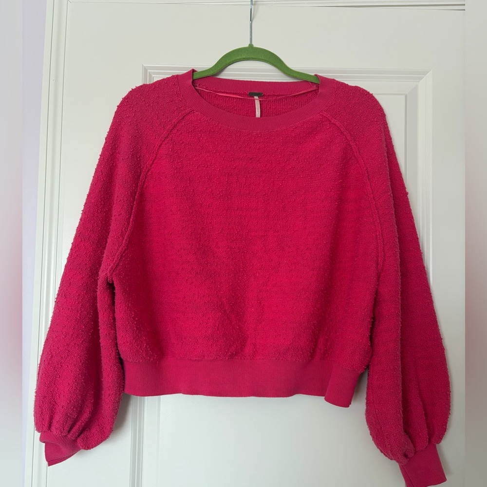 Free People Found my Friend Balloon Sleeve Crewneck sweatshirt. 

XS